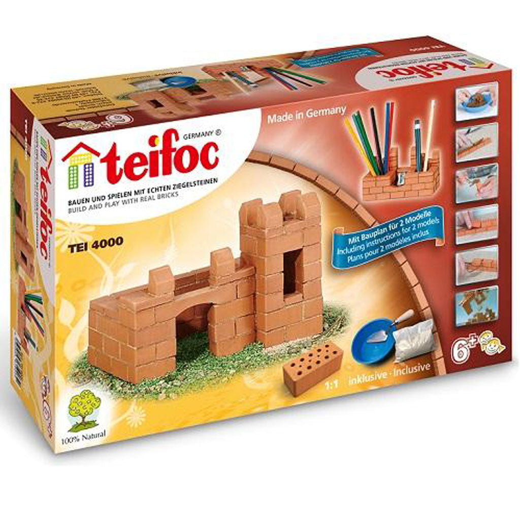 Construction castle or pencil case